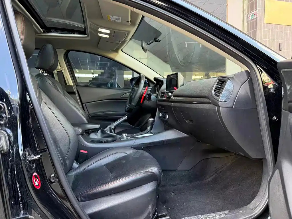 MAZDA 3 AXELA 2016