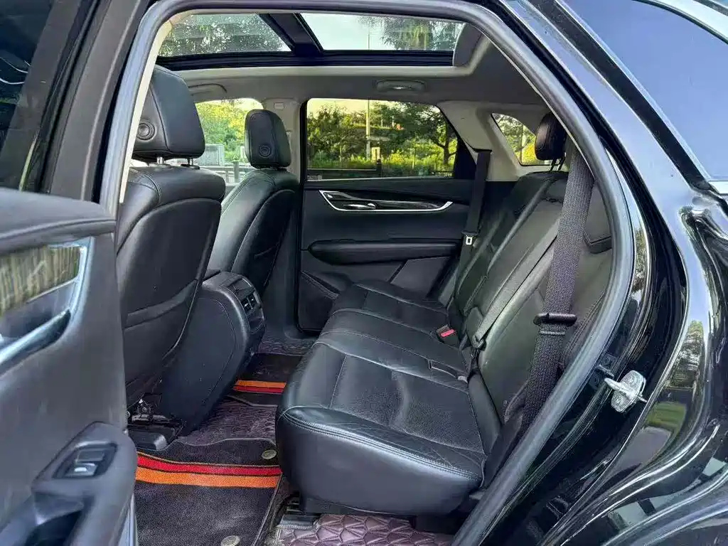 CADILLAC XT5 2018