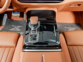 HONGQI H9 2025 YEAR 2.0T 2WD STYLE EDITIO 2025