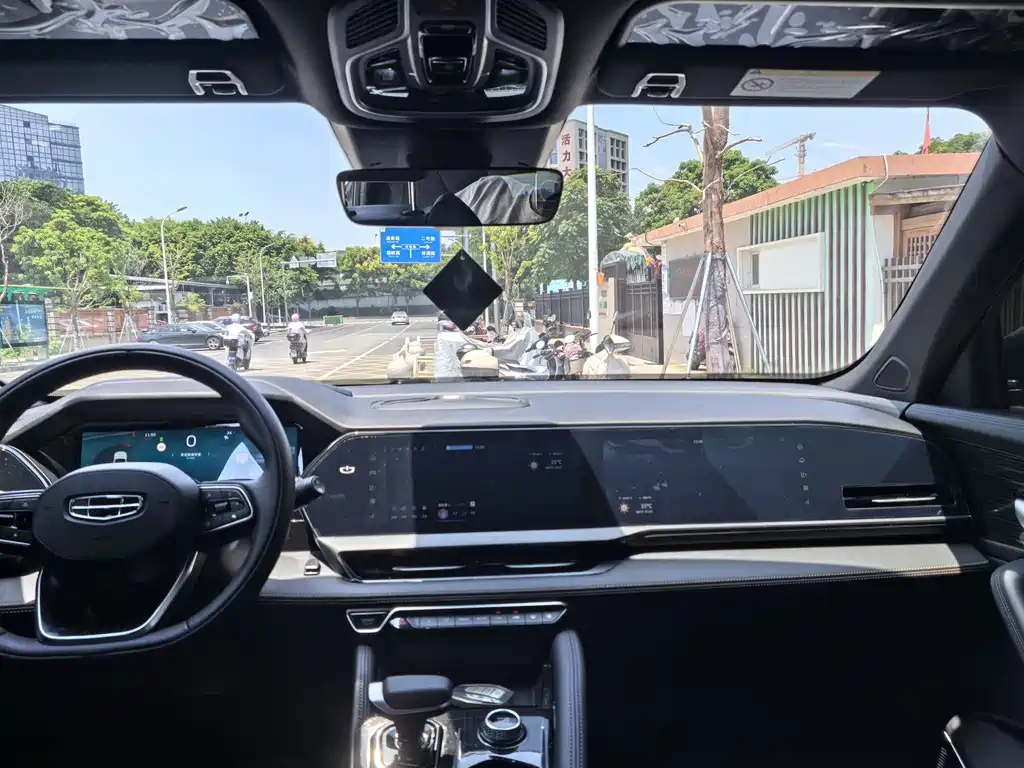 GEELY AUTO MONJARO 2021