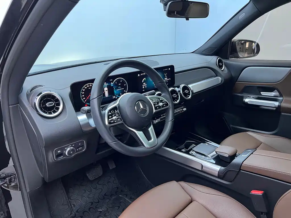 MERCEDES BENZ GLB 2022