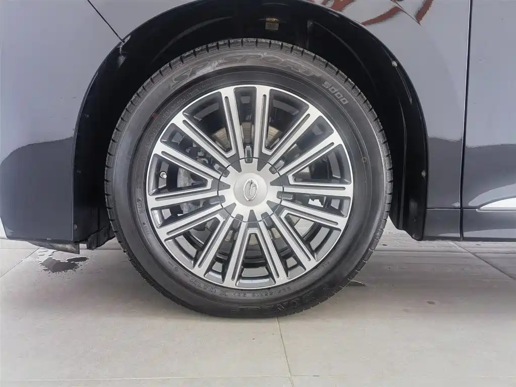 TRUMPCHI M8 2023