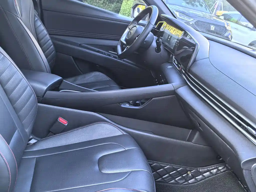 HYUNDAI ELANTRA 2022