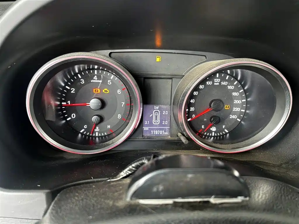 HAVAL H6 2015