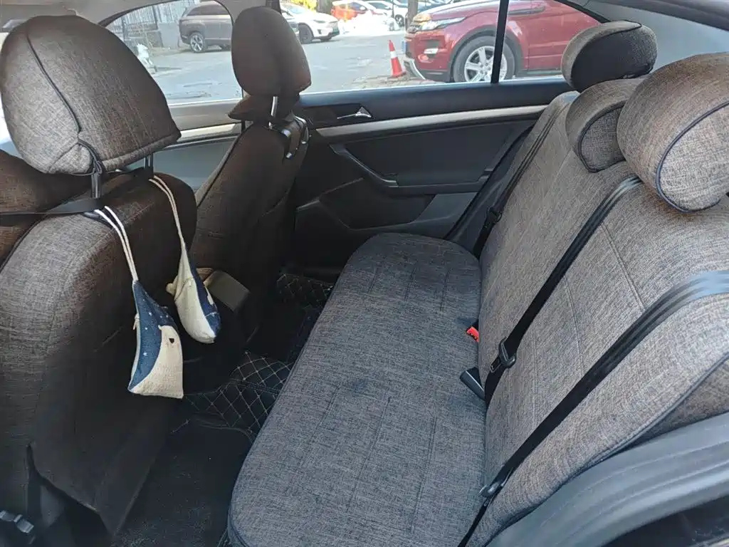 VOLKSWAGEN LAVIDA 2018