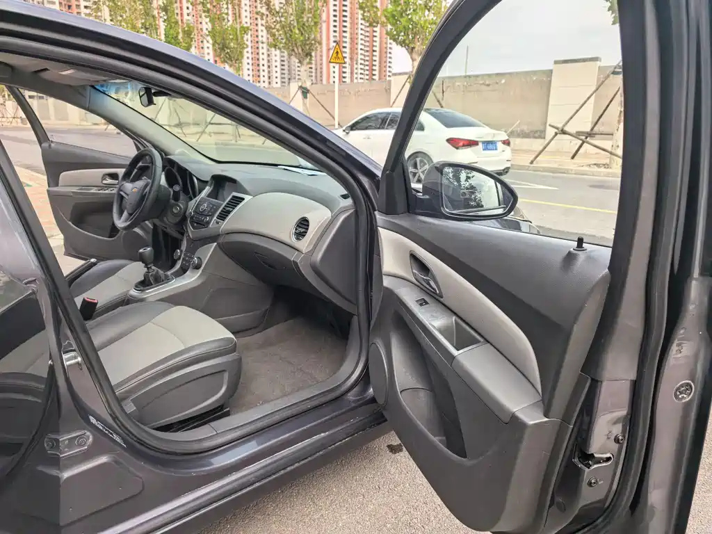 CHEVROLET CRUZE 2014