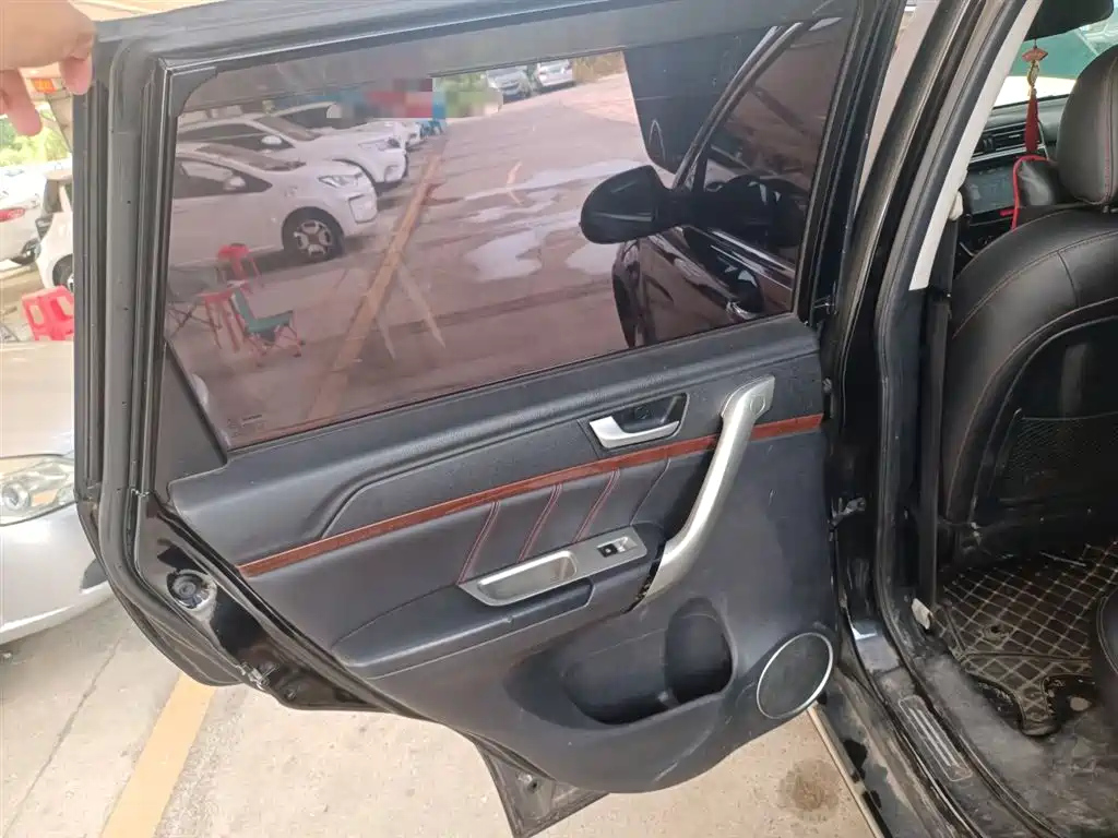 HAVAL H6 2015