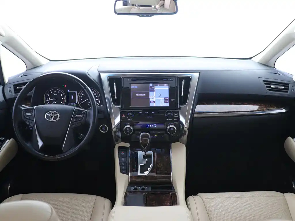 TOYOTA ALPHARD 2018
