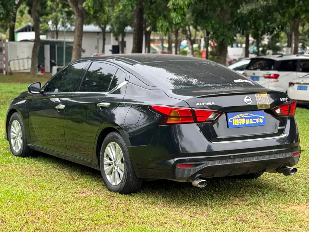 NISSAN TEANA 2019