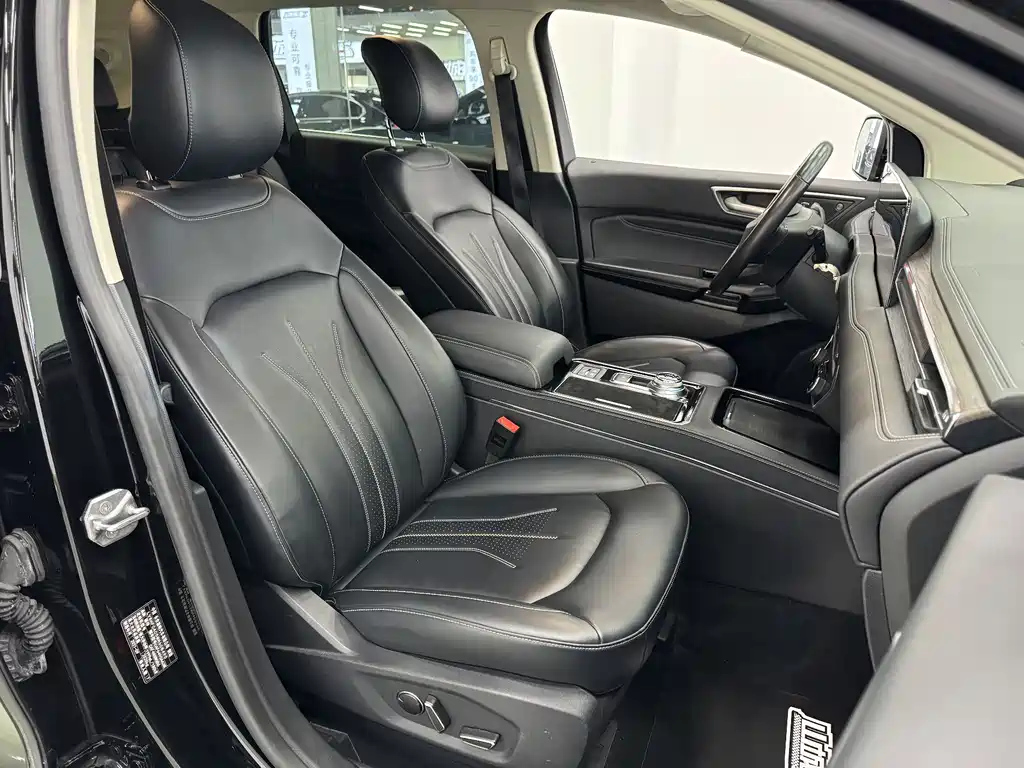 FORD EDGE 2021