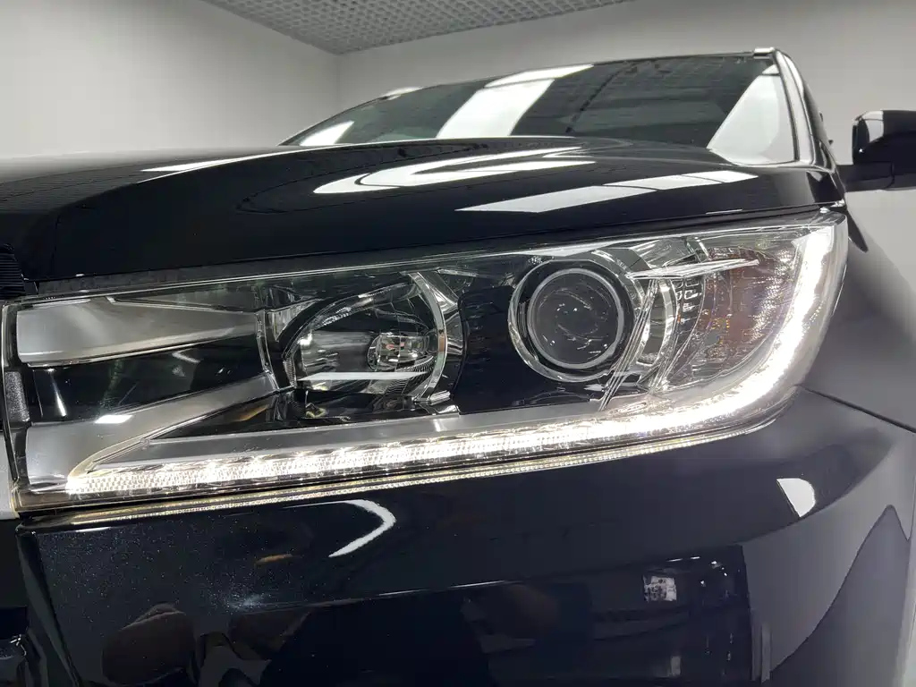 TOYOTA HIGHLANDER 2020