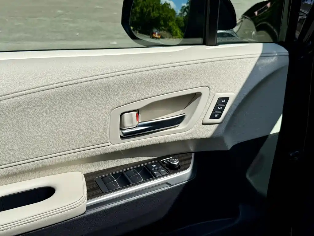 TOYOTA SIENNA SIENNA 2024