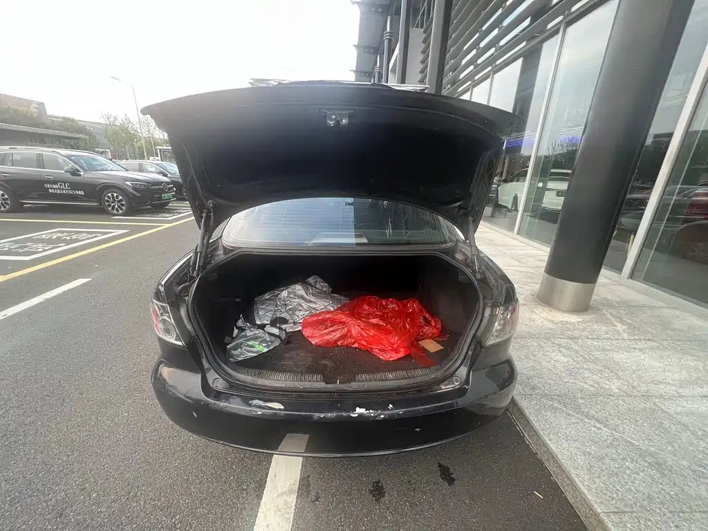 MAZDA 6 2011