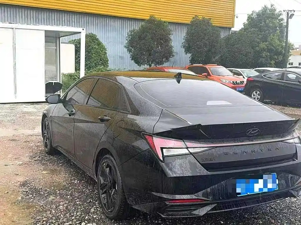 HYUNDAI ELANTRA 2022