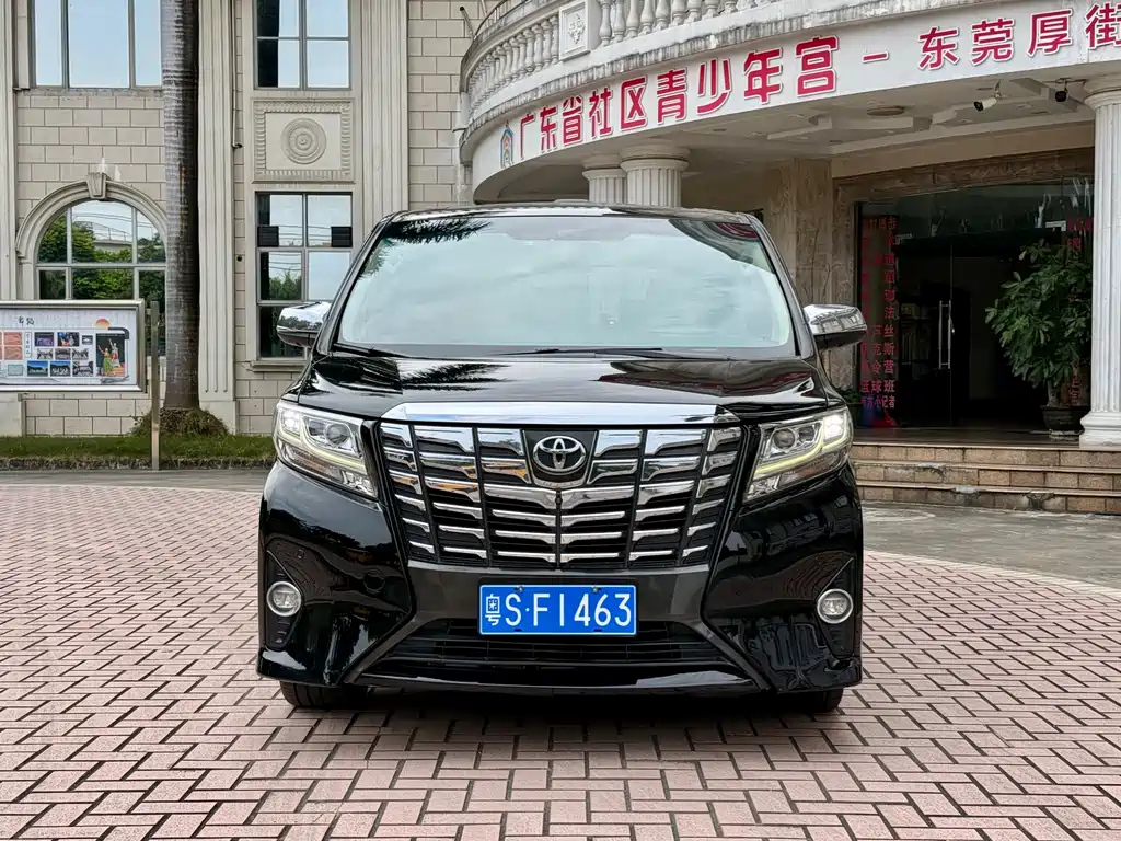 TOYOTA ALPHARD 2017