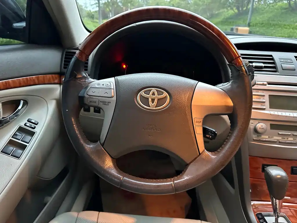TOYOTA CAMRY 2009