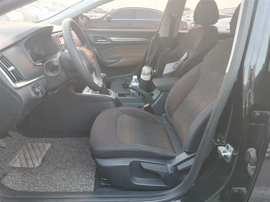 ROEWE I6 2019