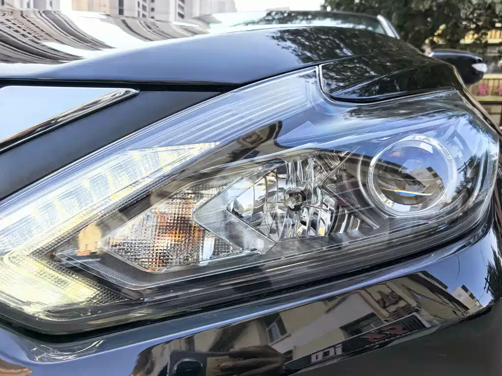 NISSAN TEANA 2018
