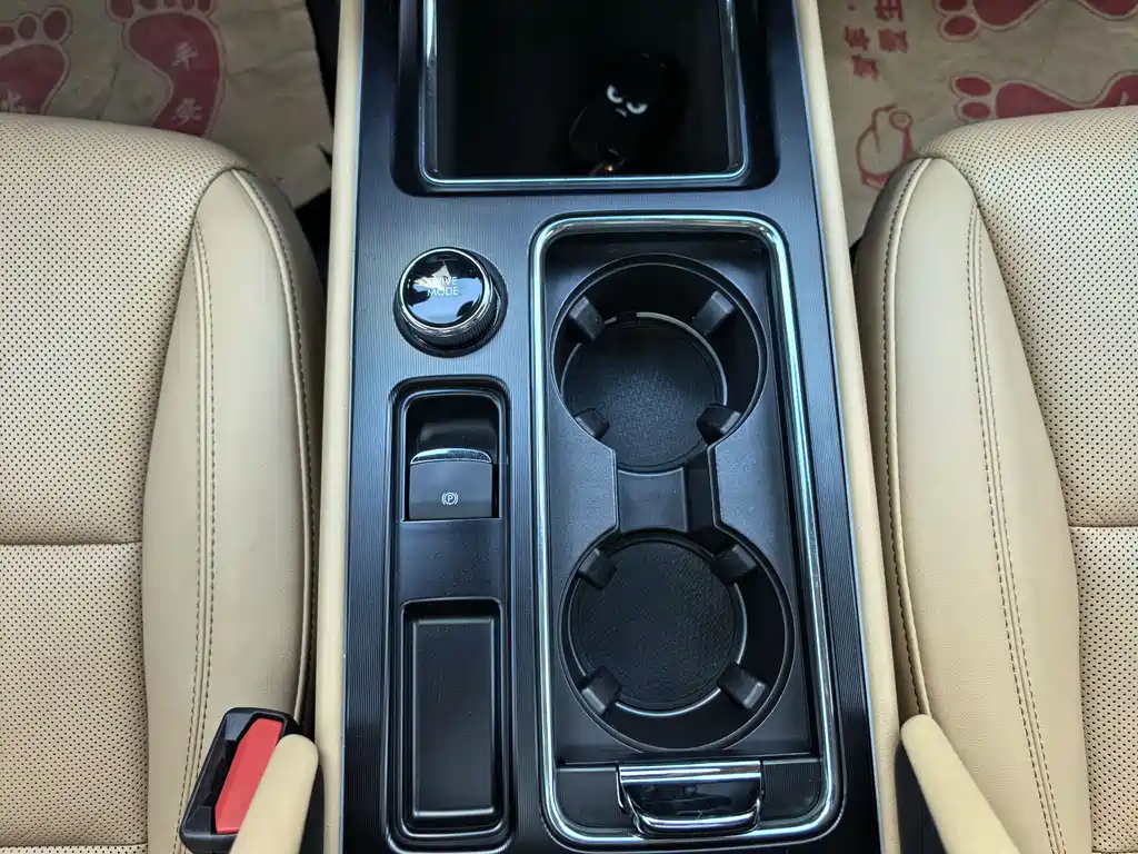 LINCOLN ADVENTURER 2022
