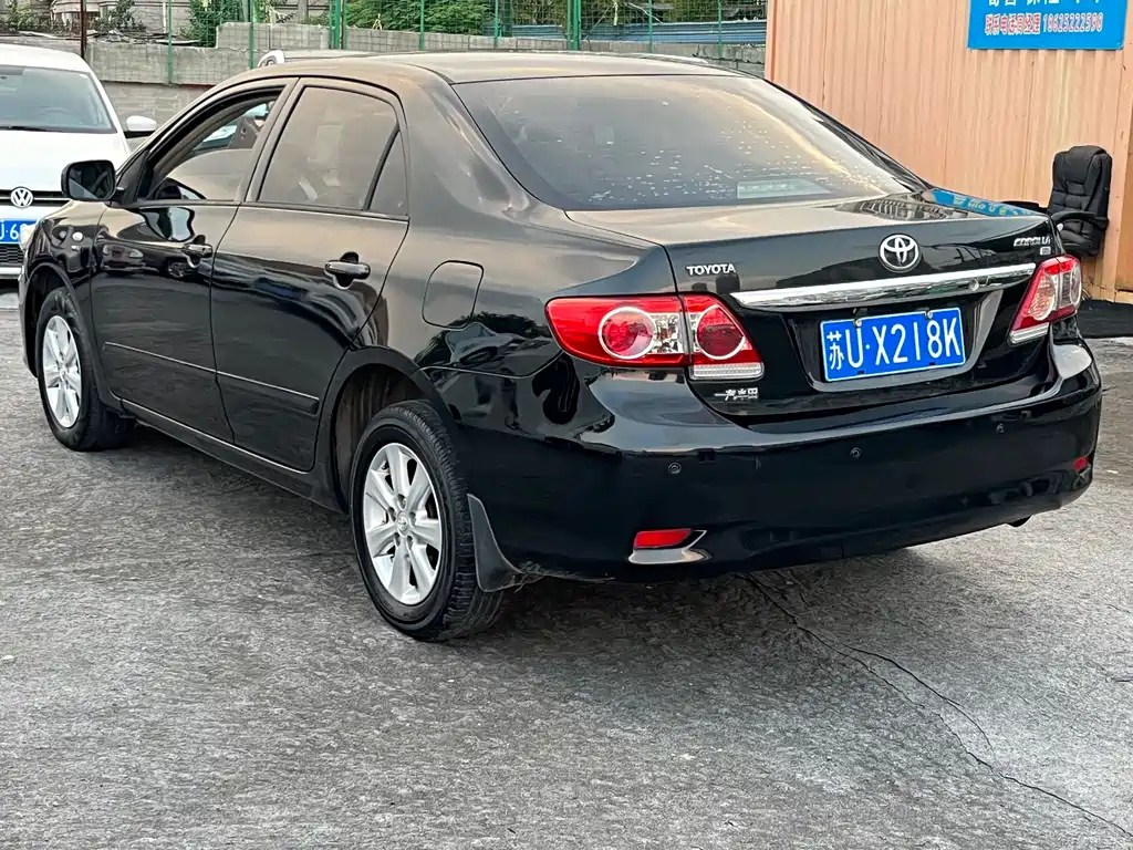 TOYOTA COROLLA 2012