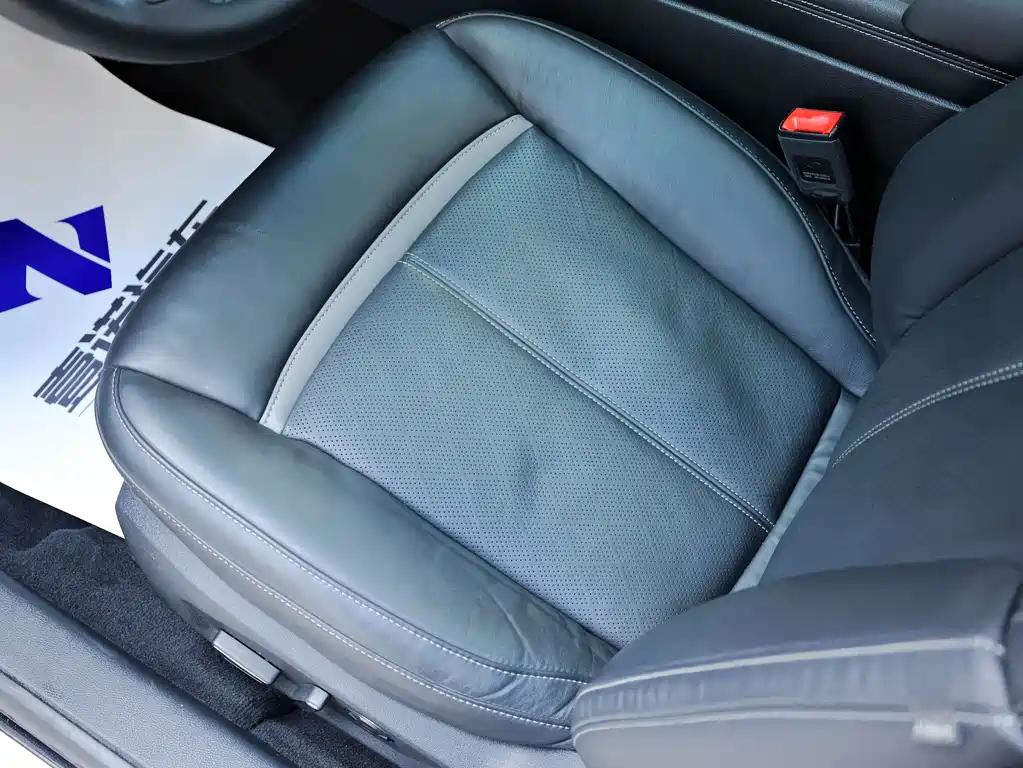FORD TAURUS 2016