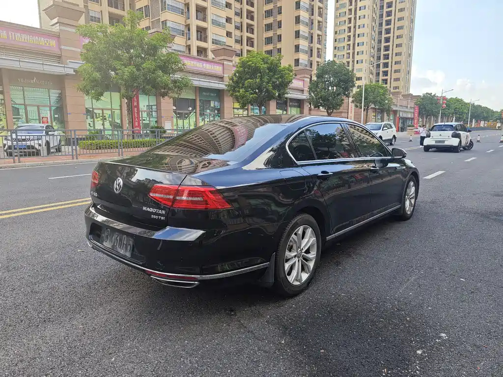 VOLKSWAGEN MAGOTAN 2017