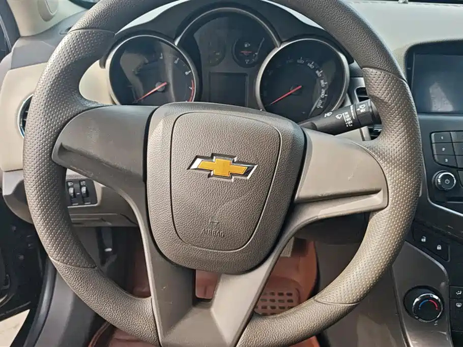 CHEVROLET CRUZE 2016