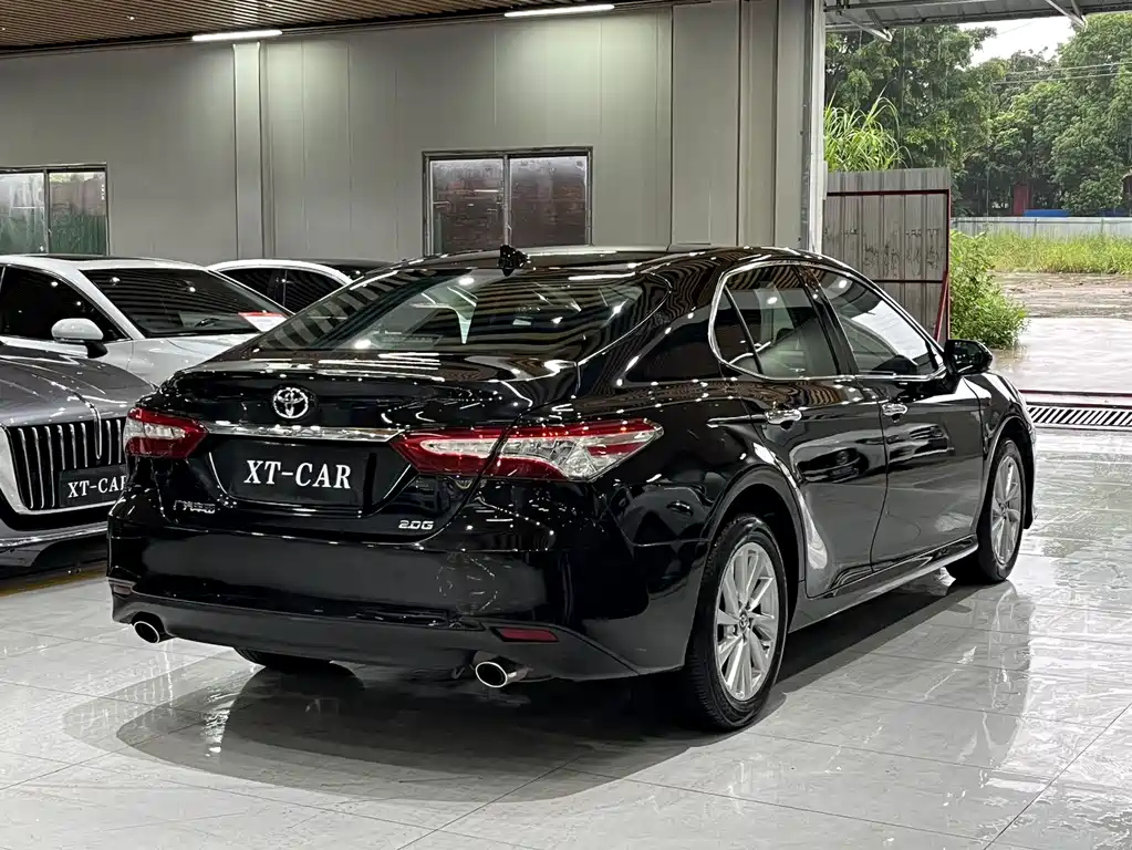 TOYOTA CAMRY 2021