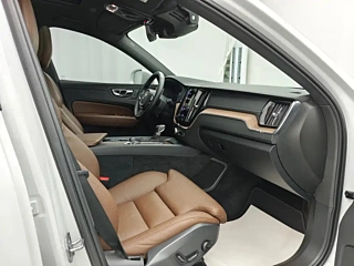 VOLVO XC60 2021 YEAR T5 4WD DELUXE EDITION 2021