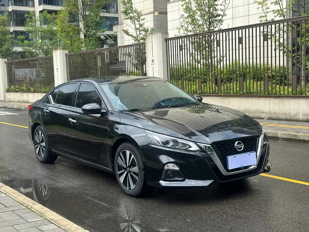 NISSAN TEANA 2021
