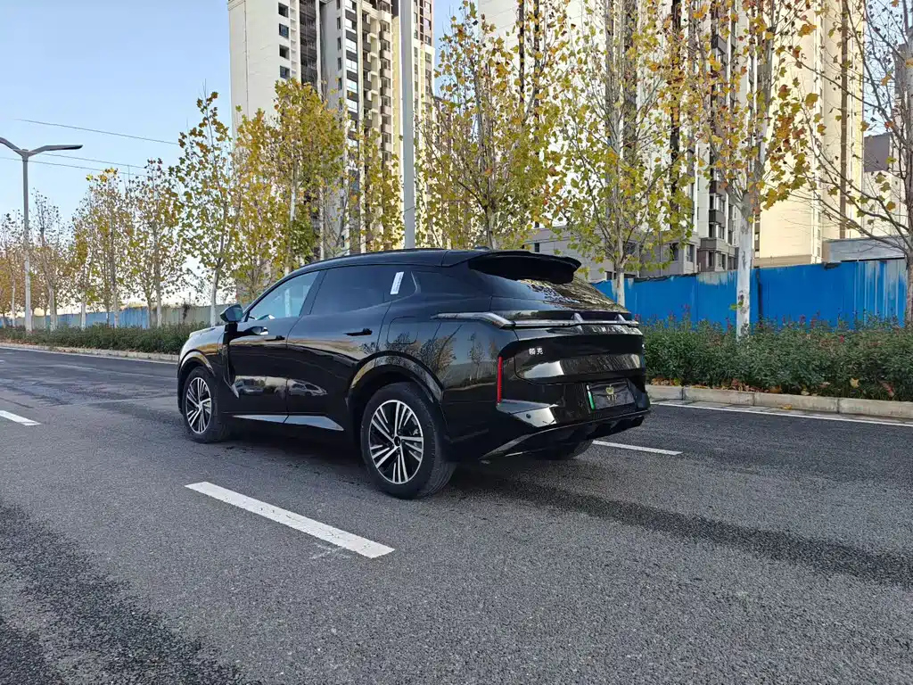 LYNK&CO 08 NEW ENERGY 2025