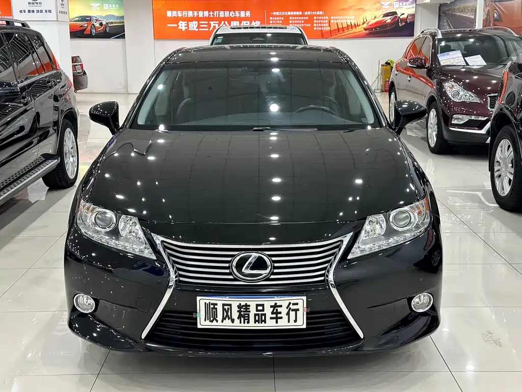 LEXUS ES 2014