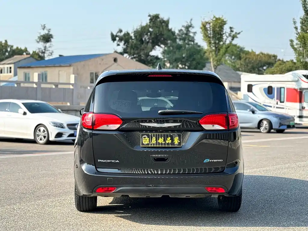 CHRYSLER BIG 捷龙PHEV IMPO 2018