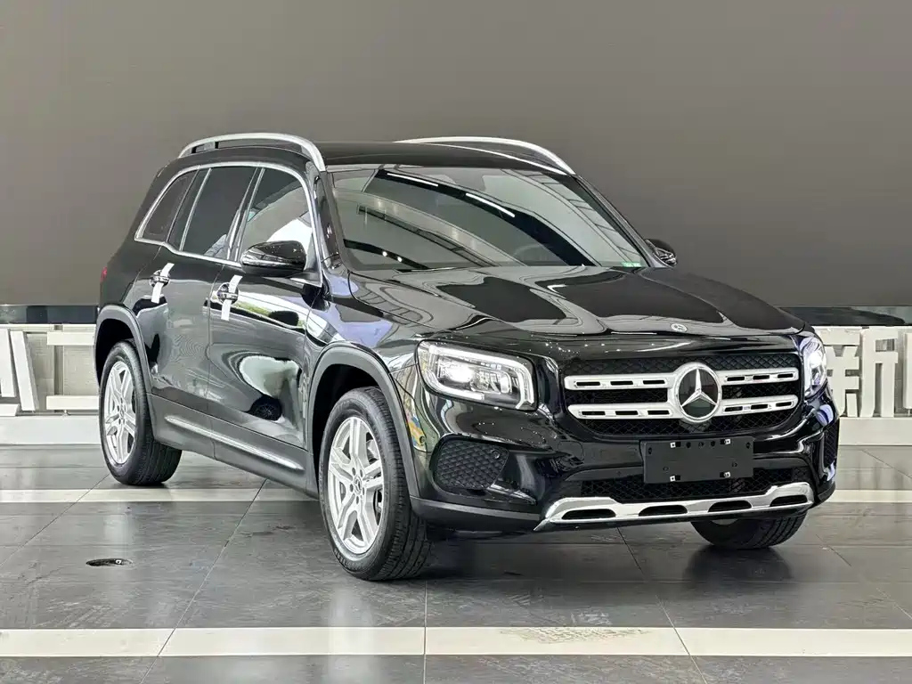 MERCEDES BENZ GLB 2023