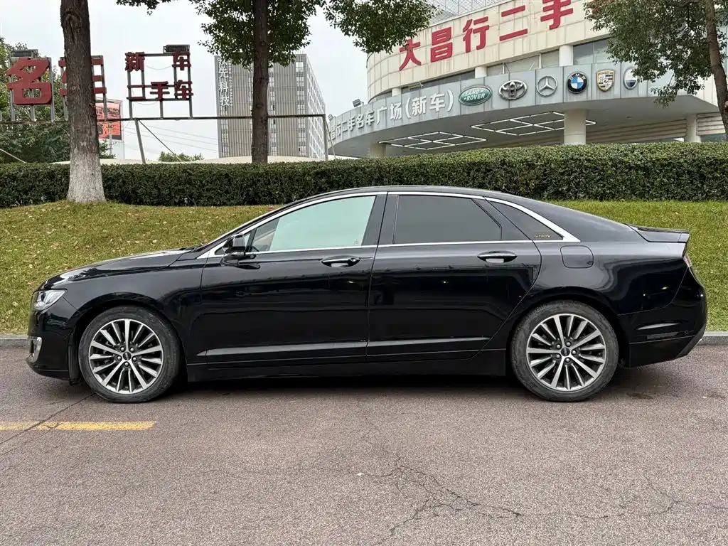 LINCOLN MKZ 2020