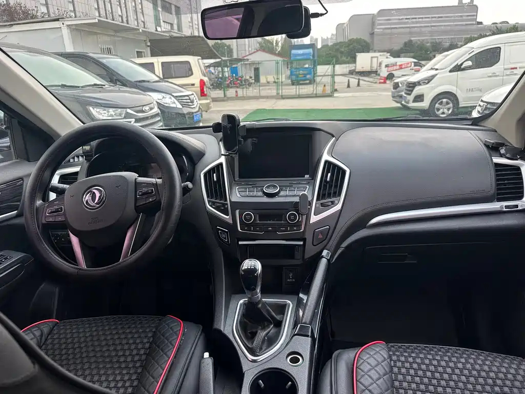 DONGFENG AX7 2016