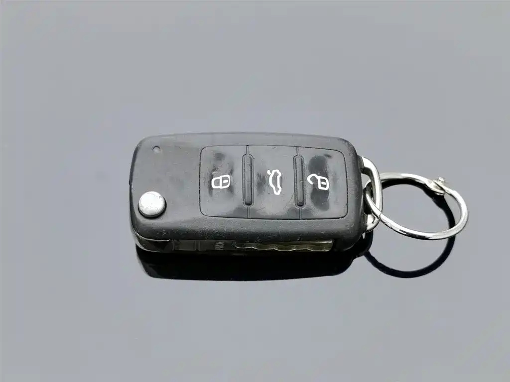 VOLKSWAGEN JETTA 2016