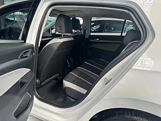 VOLKSWAGEN GOLF  2025 YEAR 300TSI PRO 2025