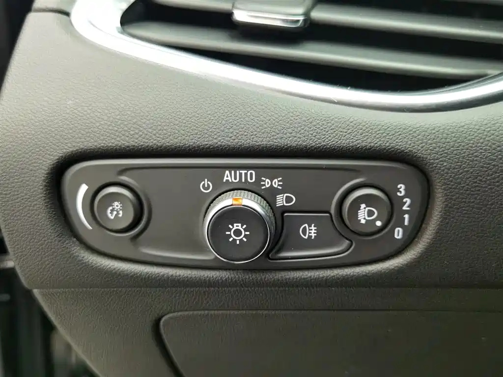 CHEVROLET MALIBU XL 2022