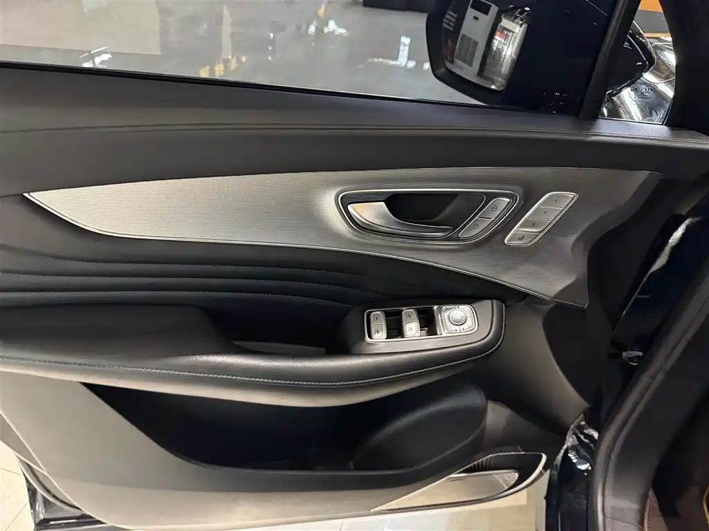 ROEWE RX5 MAX 2021