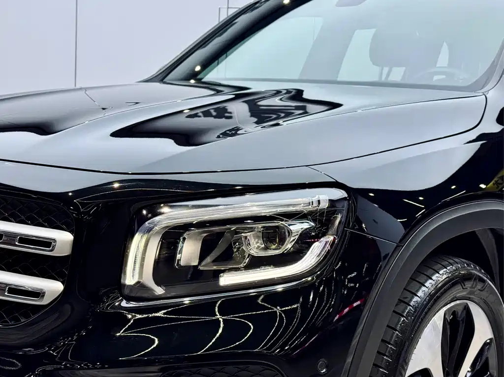 MERCEDES BENZ GLB 2021