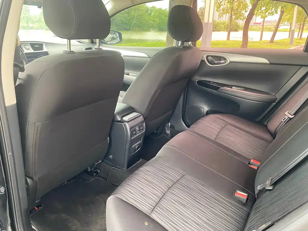 NISSAN SYLPHY 2021