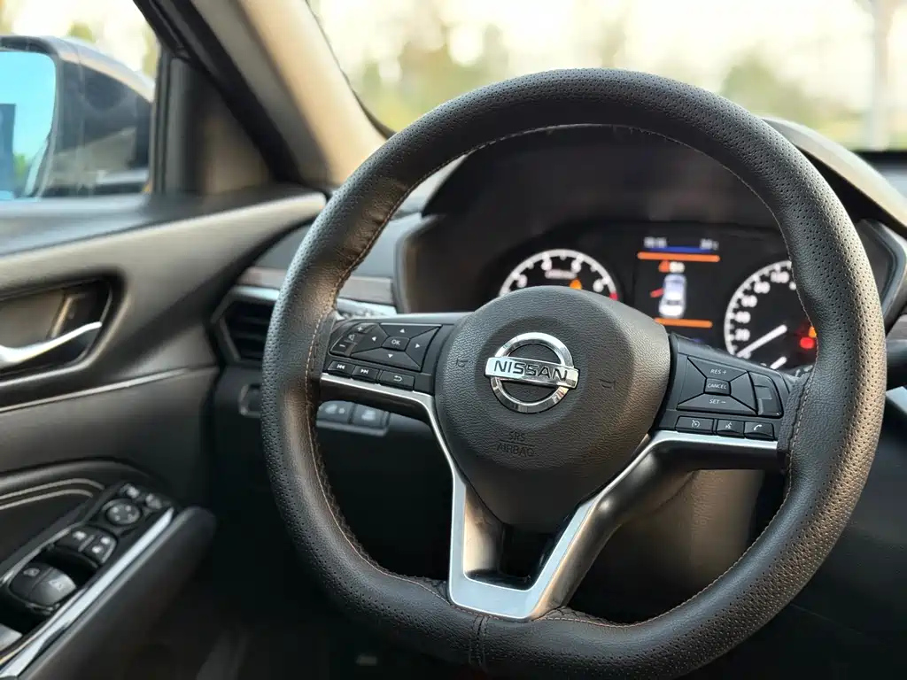 NISSAN TEANA 2022