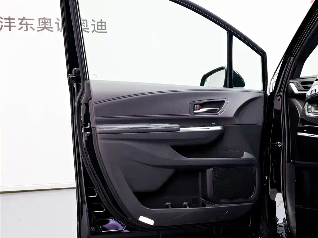 TOYOTA SIENNA SIENNA 2023