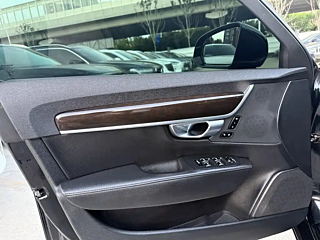 VOLVO S90 2017