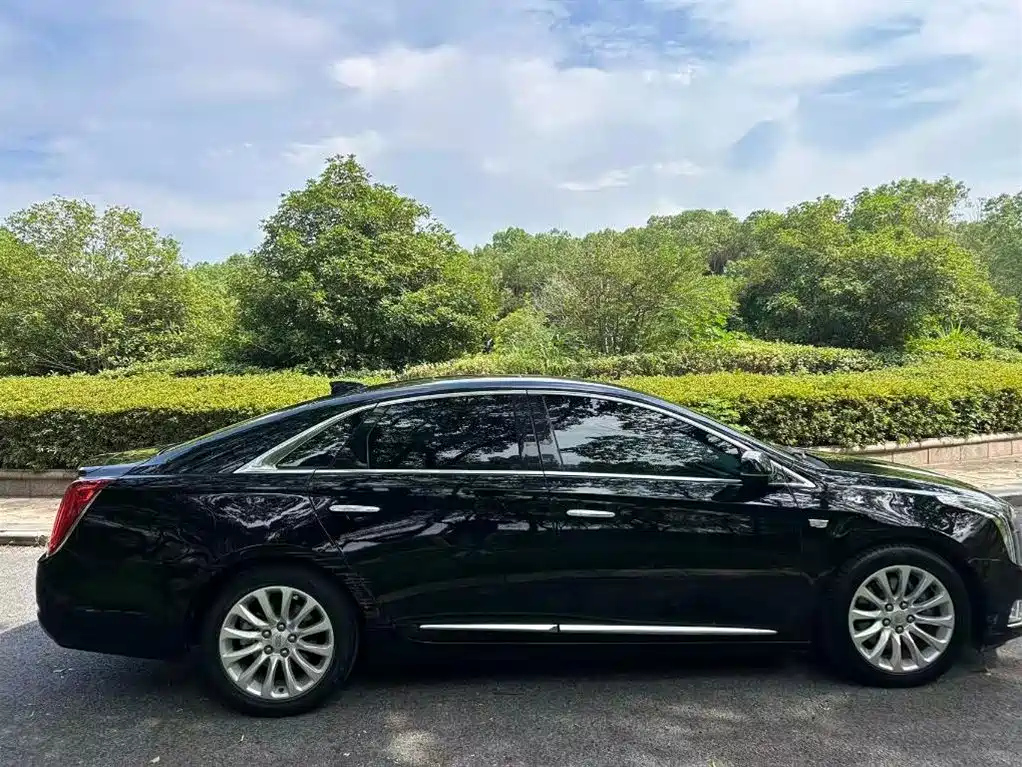 CADILLAC XTS 2018