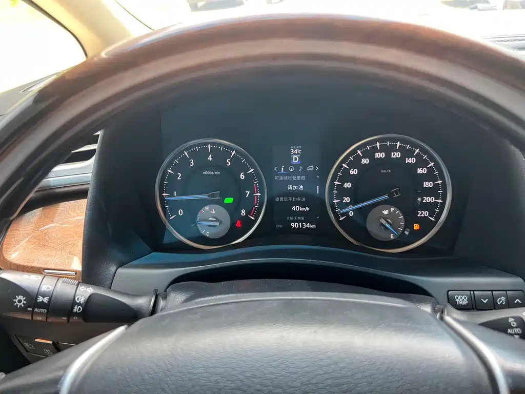 TOYOTA ALPHARD 2015