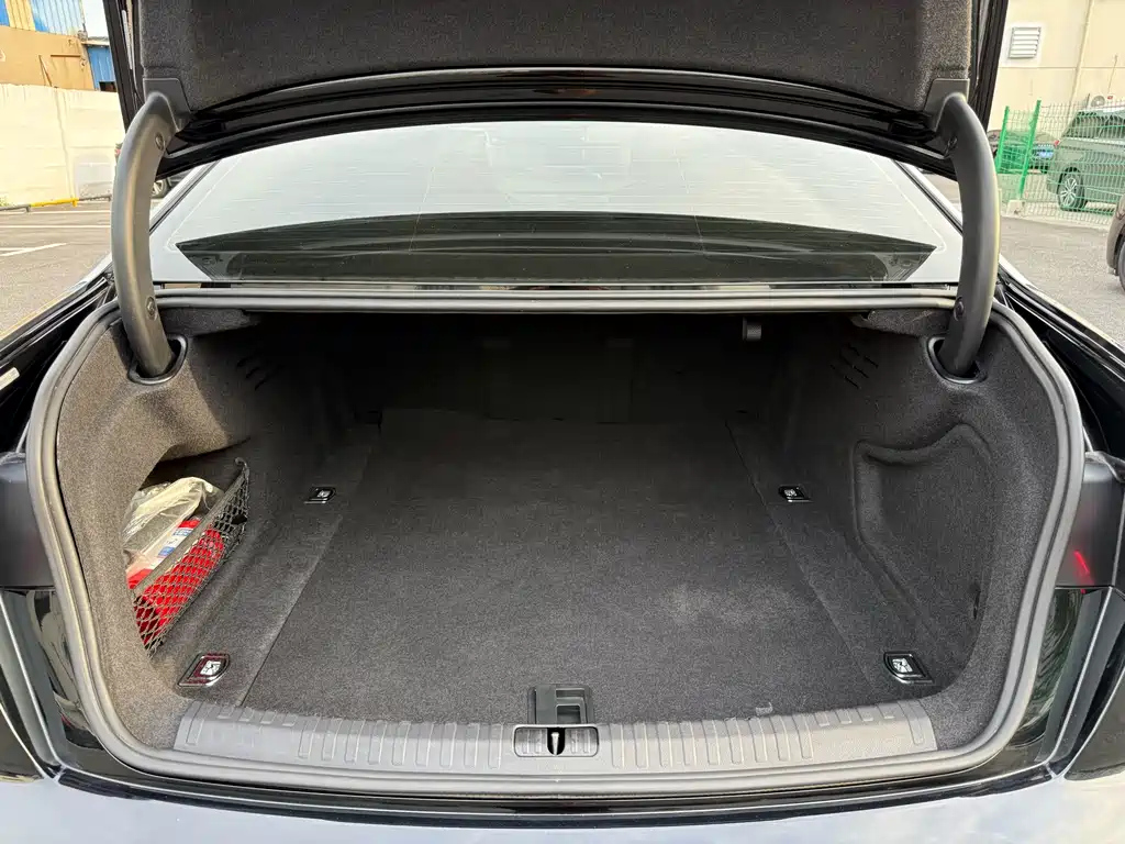 AUDI A6L 2020