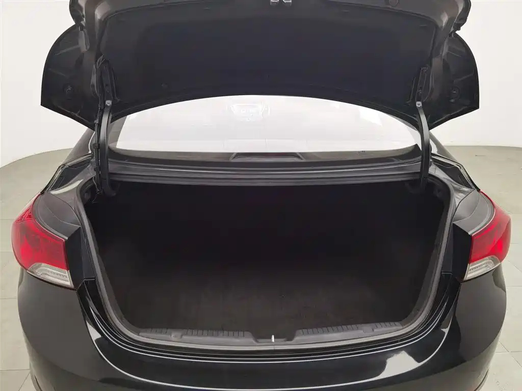 HYUNDAI ELANTRA 2014