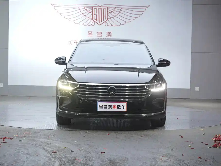 VOLKSWAGEN LAVIDA 2023